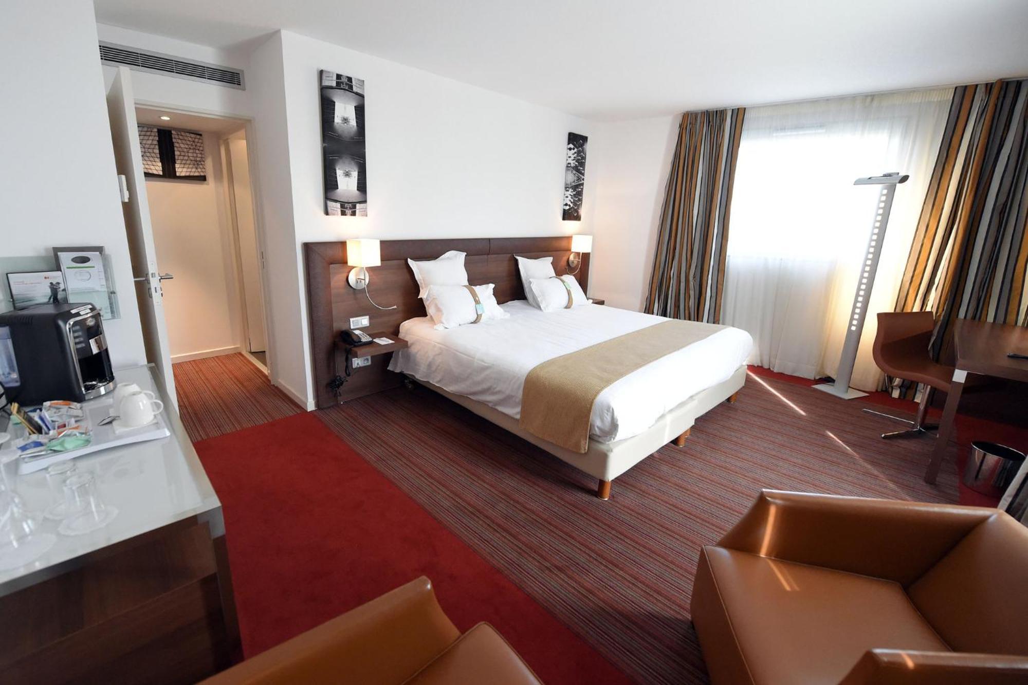 Holiday Inn Mulhouse, An Ihg Hotel Buitenkant foto